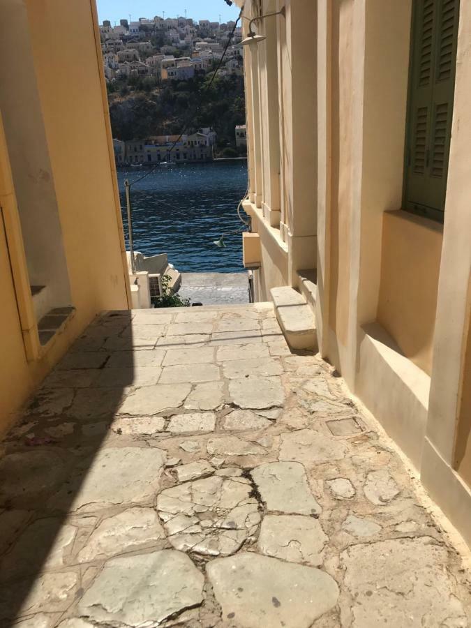 The One & Only Apartment Symi Bagian luar foto